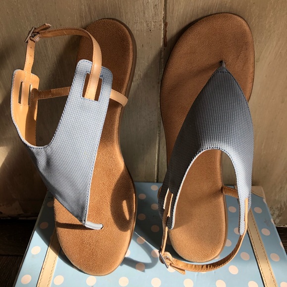 AEROSOLES Shoes - AEROSOLES sandals 🌴